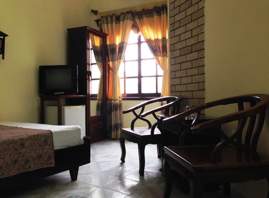 Dong Loi Hotel Hué Chambre photo